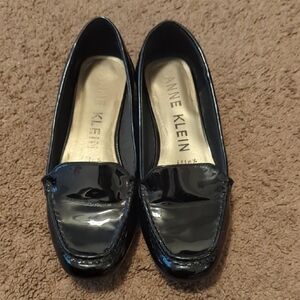 Anne Klein Glossy Black Women's Loafers 7M